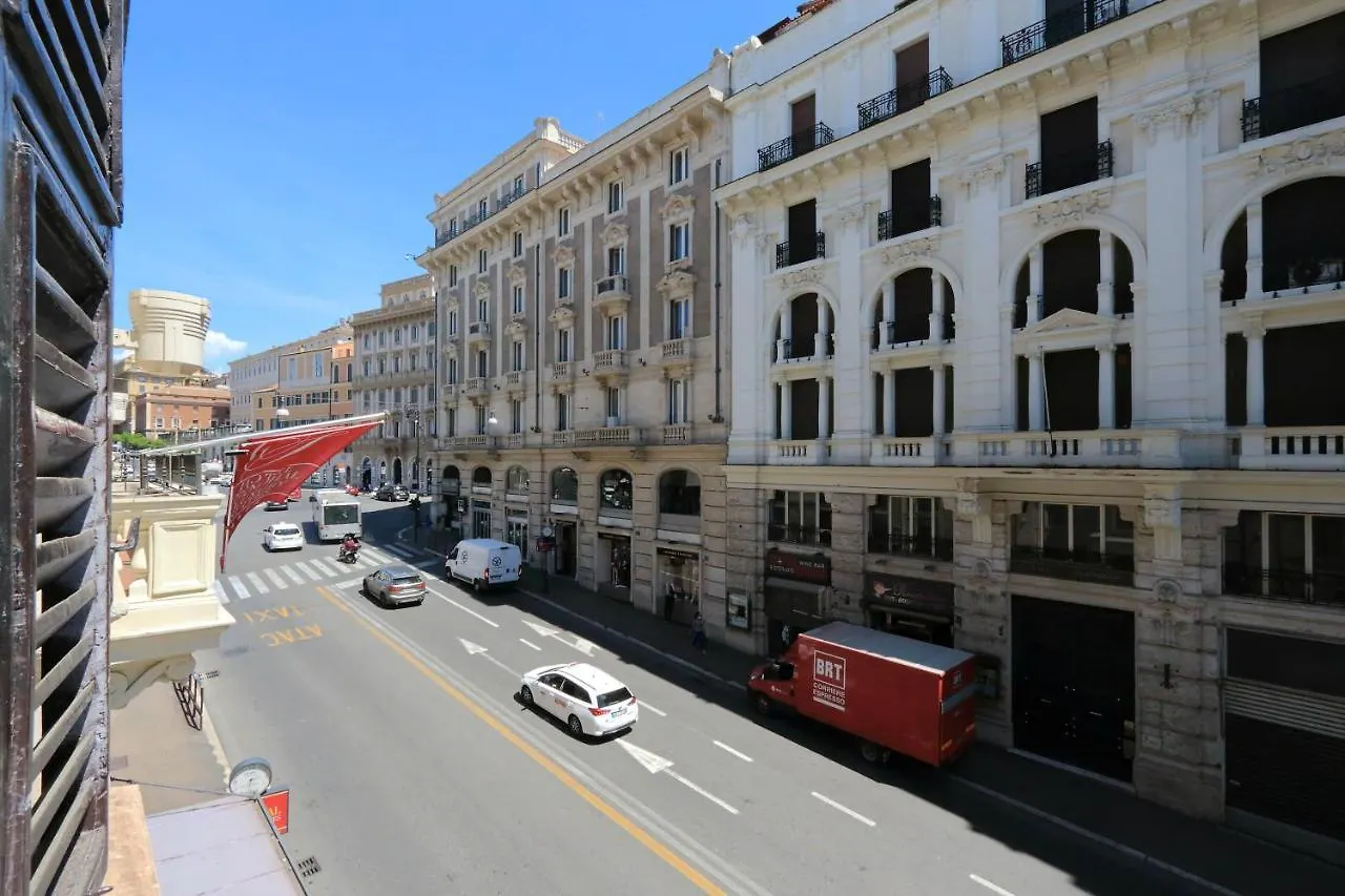 Elegant Apartment Nearby Trevi Fountain Rzym