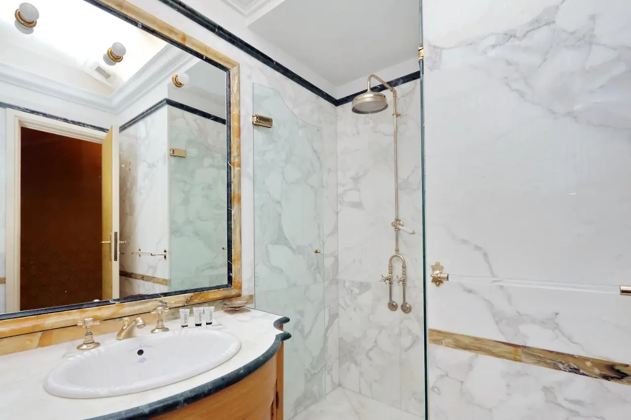 Elegant Apartment Nearby Trevi Fountain Rzym Włochy